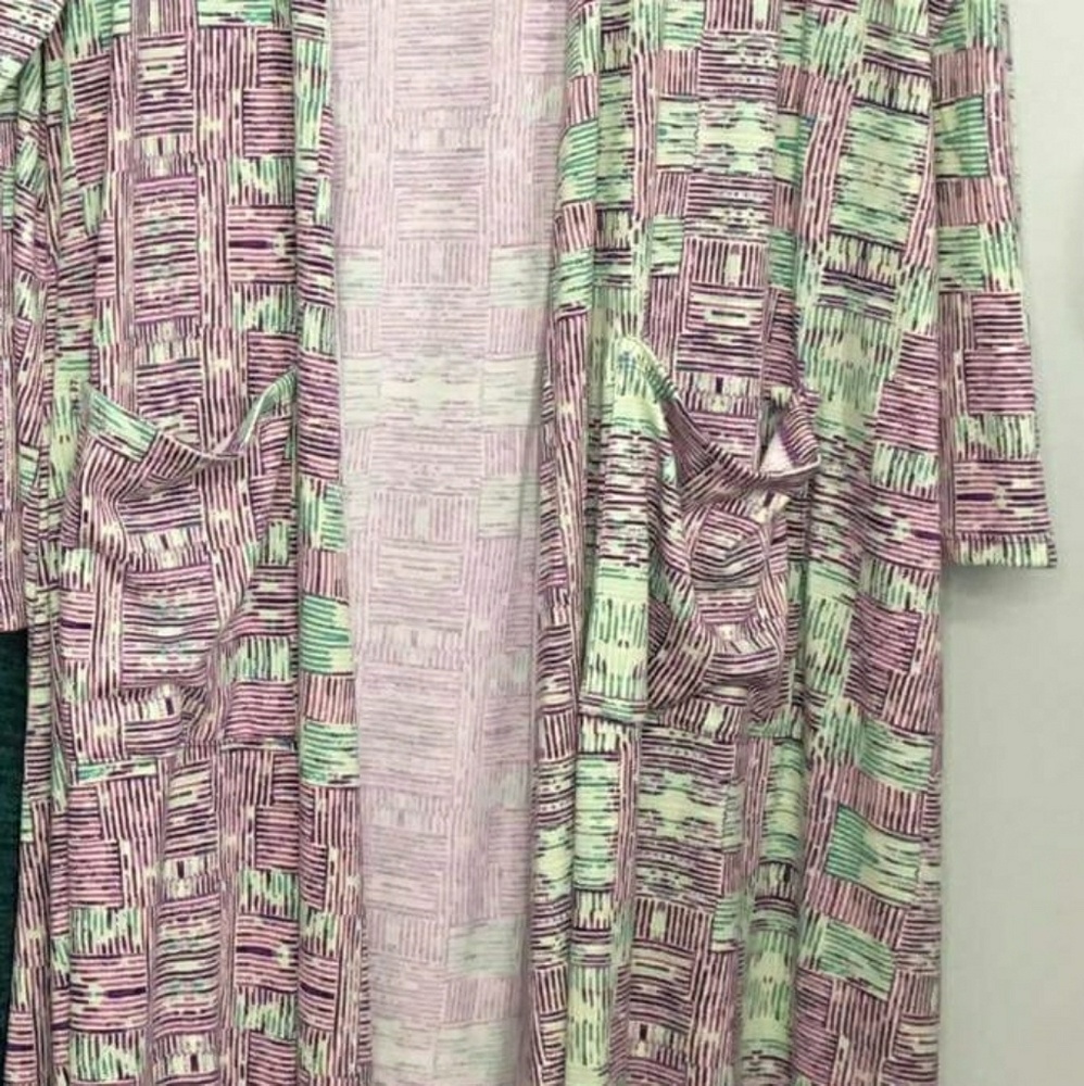Large lularoe Sara BNWT
